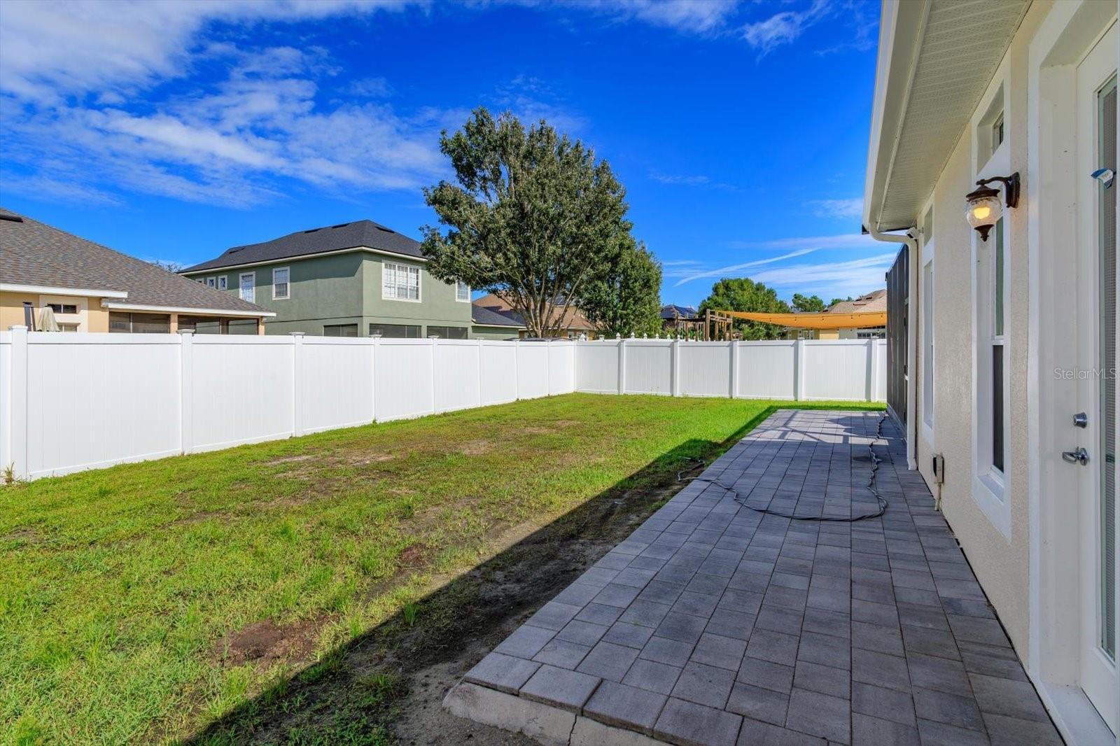 16514 Tudor Grove Dr Property Photo 37