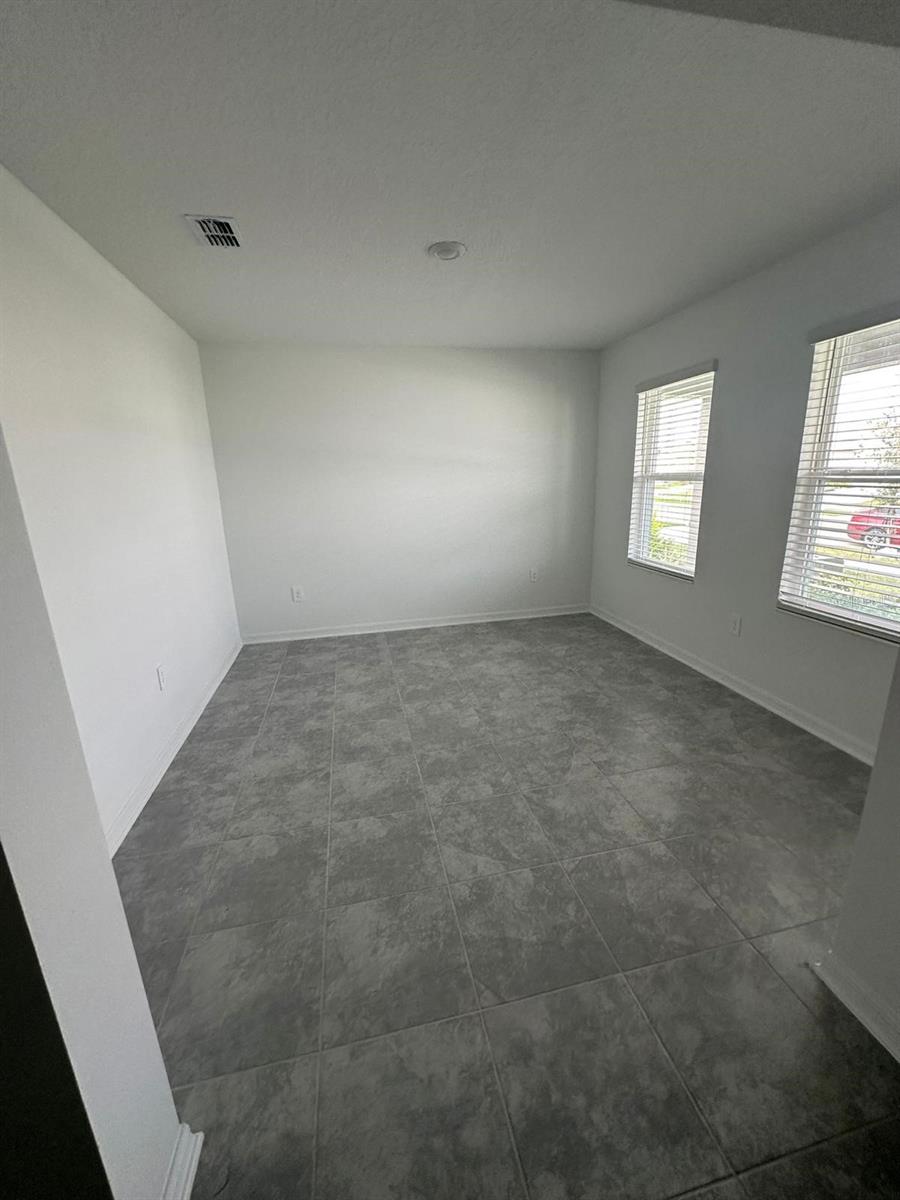 4206 Pebbles Throw Dr Property Photo 18
