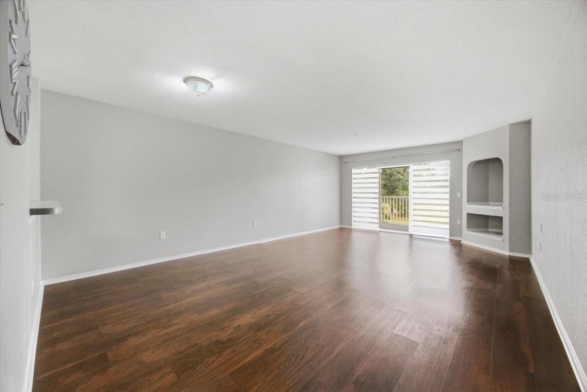 13917 Fairway Island Dr #922 Property Photo 5