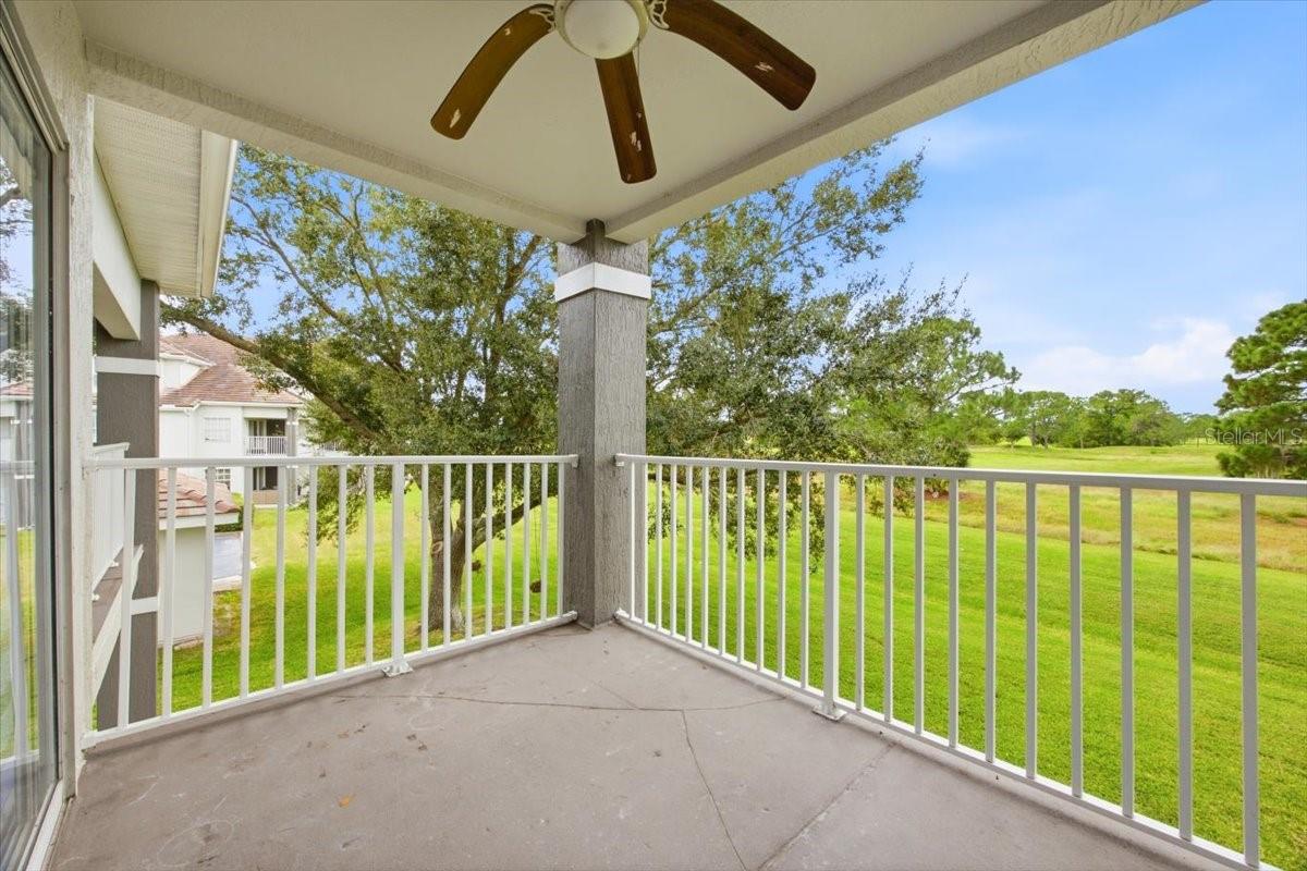 13917 Fairway Island Dr #922 Property Photo 10