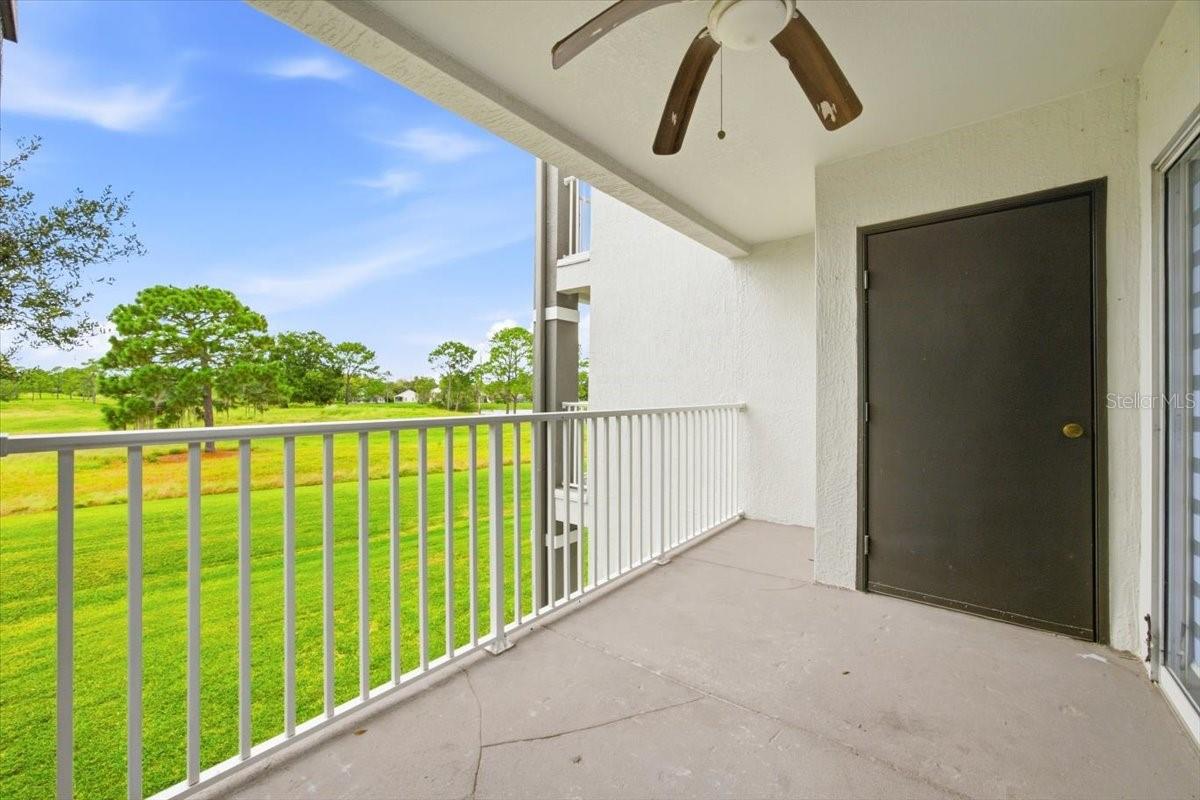 13917 Fairway Island Dr #922 Property Photo 11