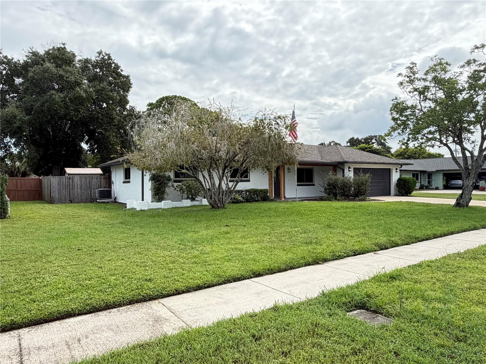 3915 Port Simbor Ave Property Photo 5
