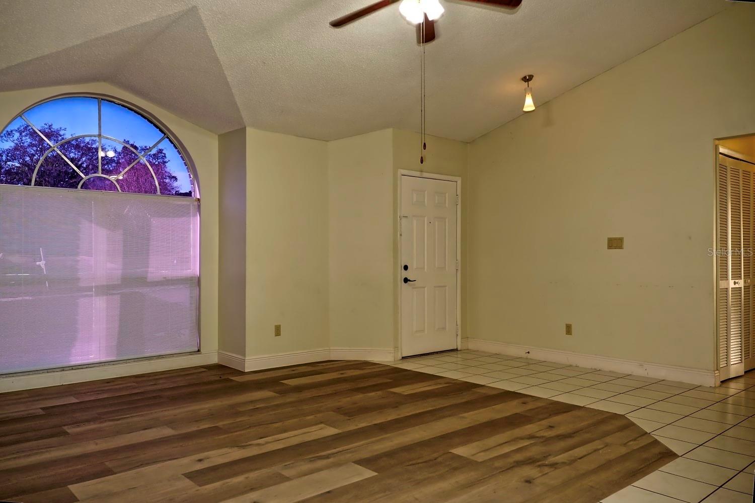 7761 Bay Cedar Dr Property Photo 3