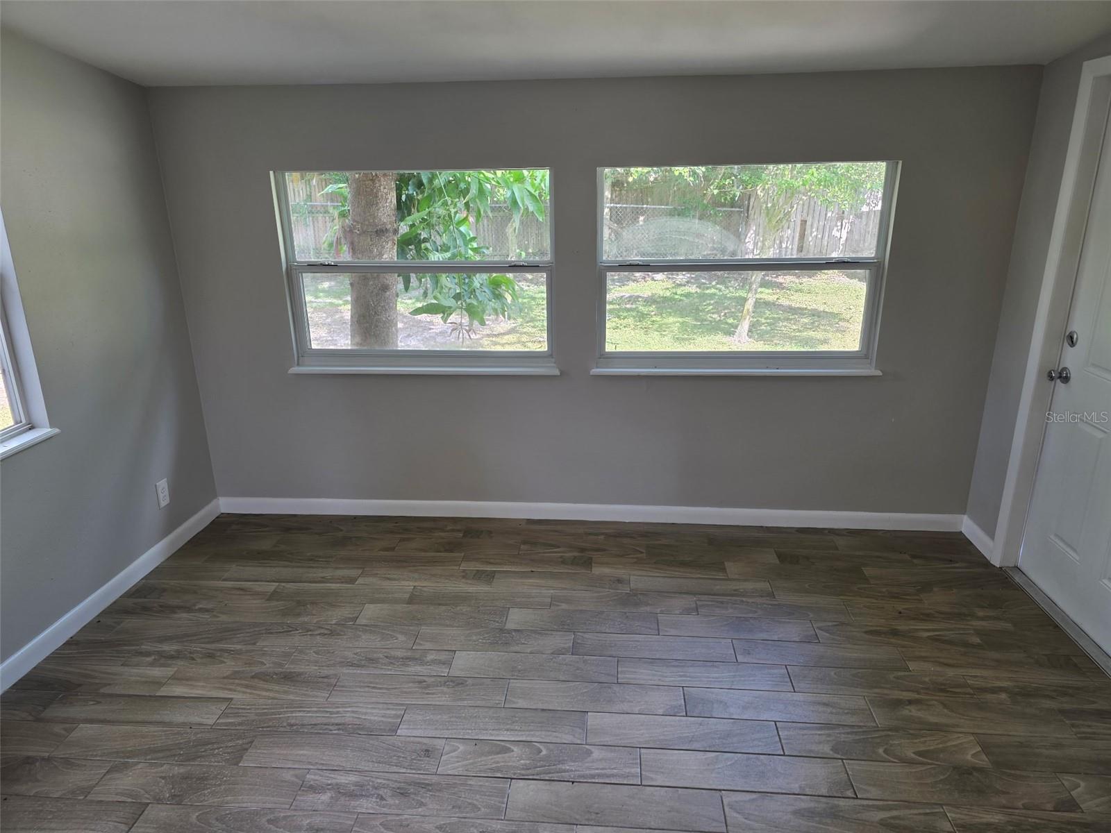 1387 Hartley Ave Property Photo 13