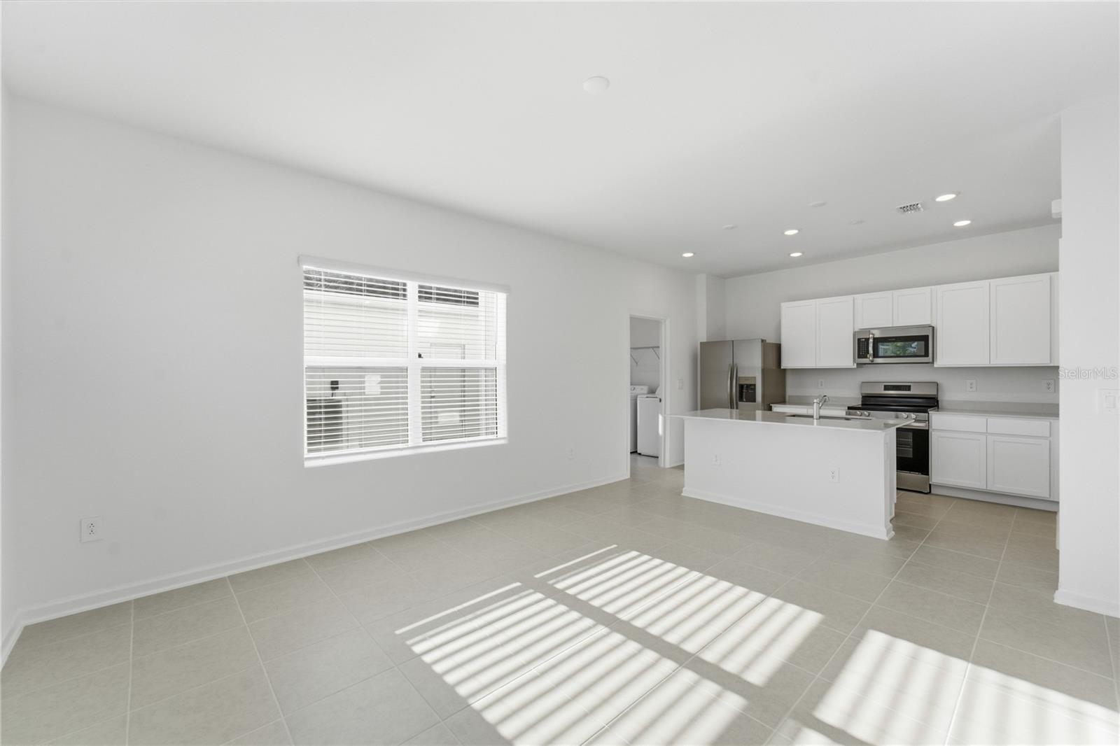 2212 Red Sun St Property Photo 3