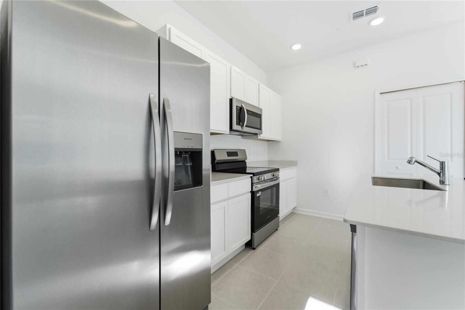 2212 Red Sun St Property Photo 10