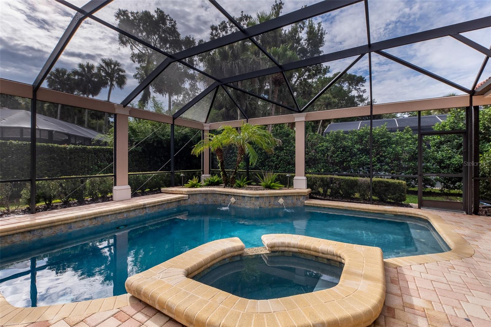 719 Treeline Pl Property Photo 32