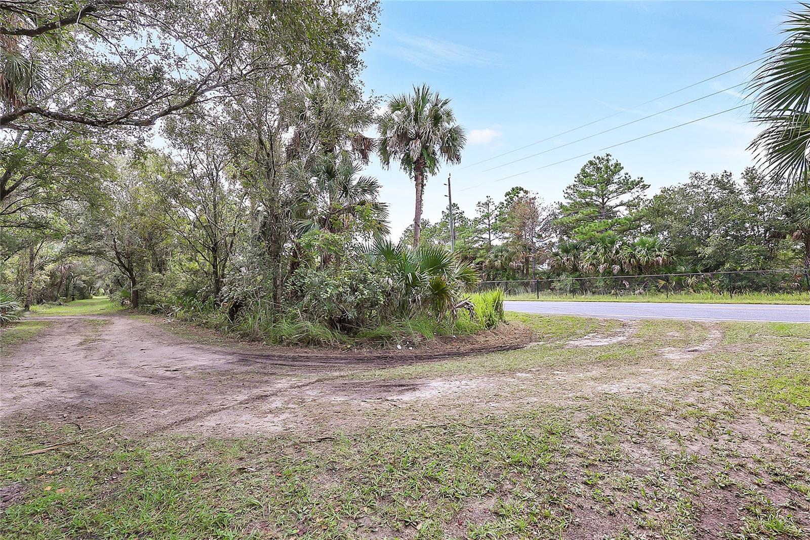 2415 Waccassa St Property Photo 5