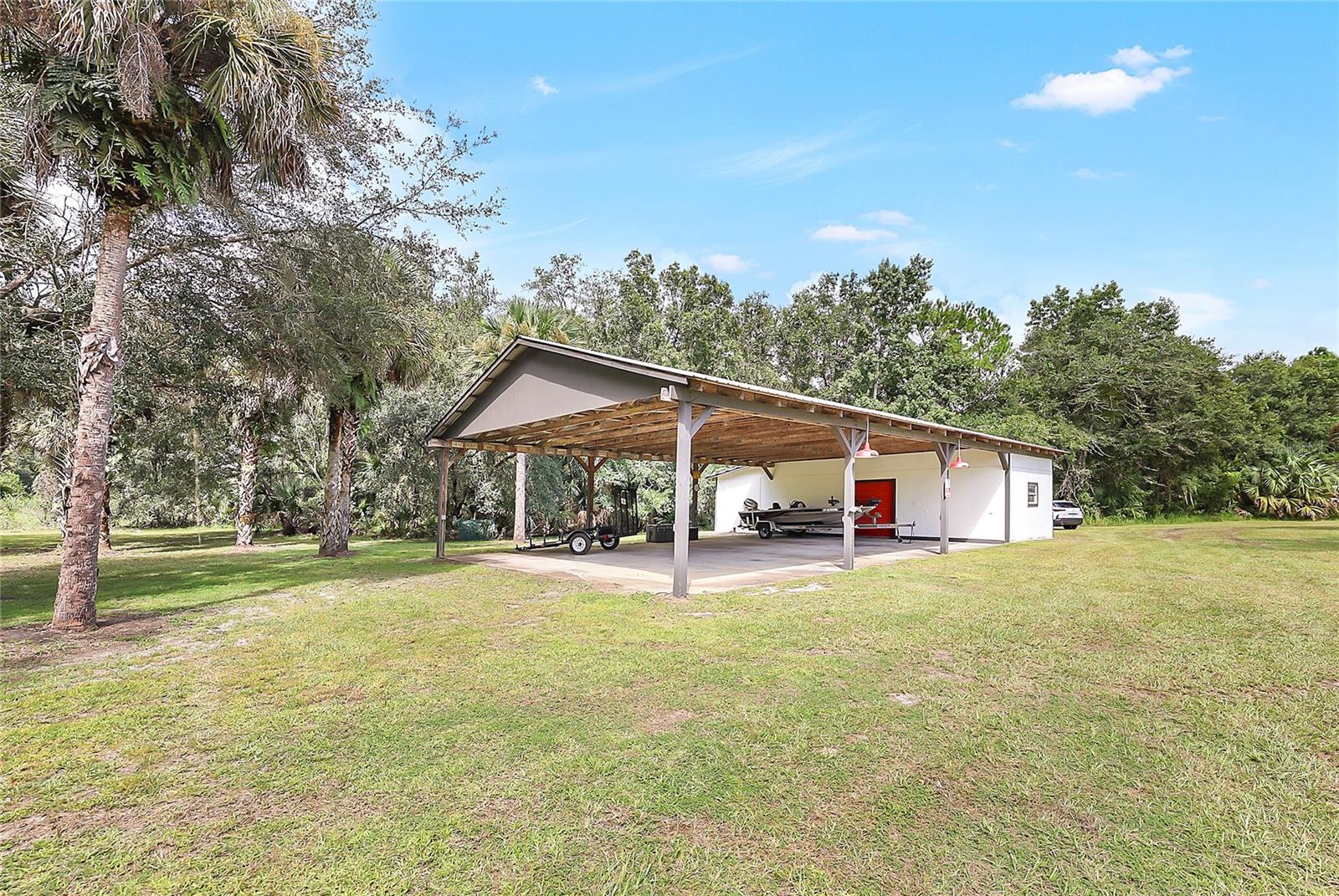 2415 Waccassa St Property Photo 11