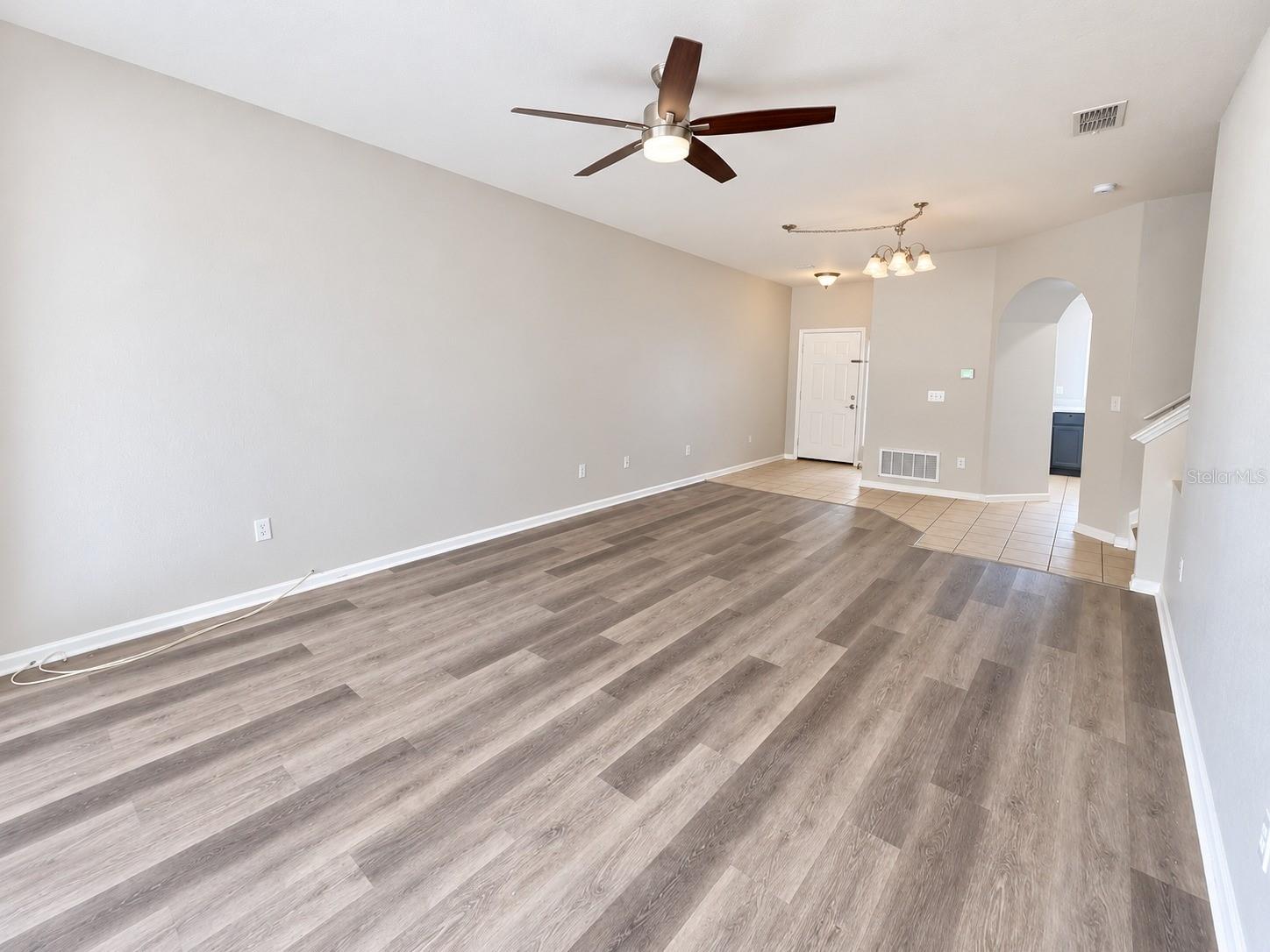 4996 Town Ter N Property Photo 5