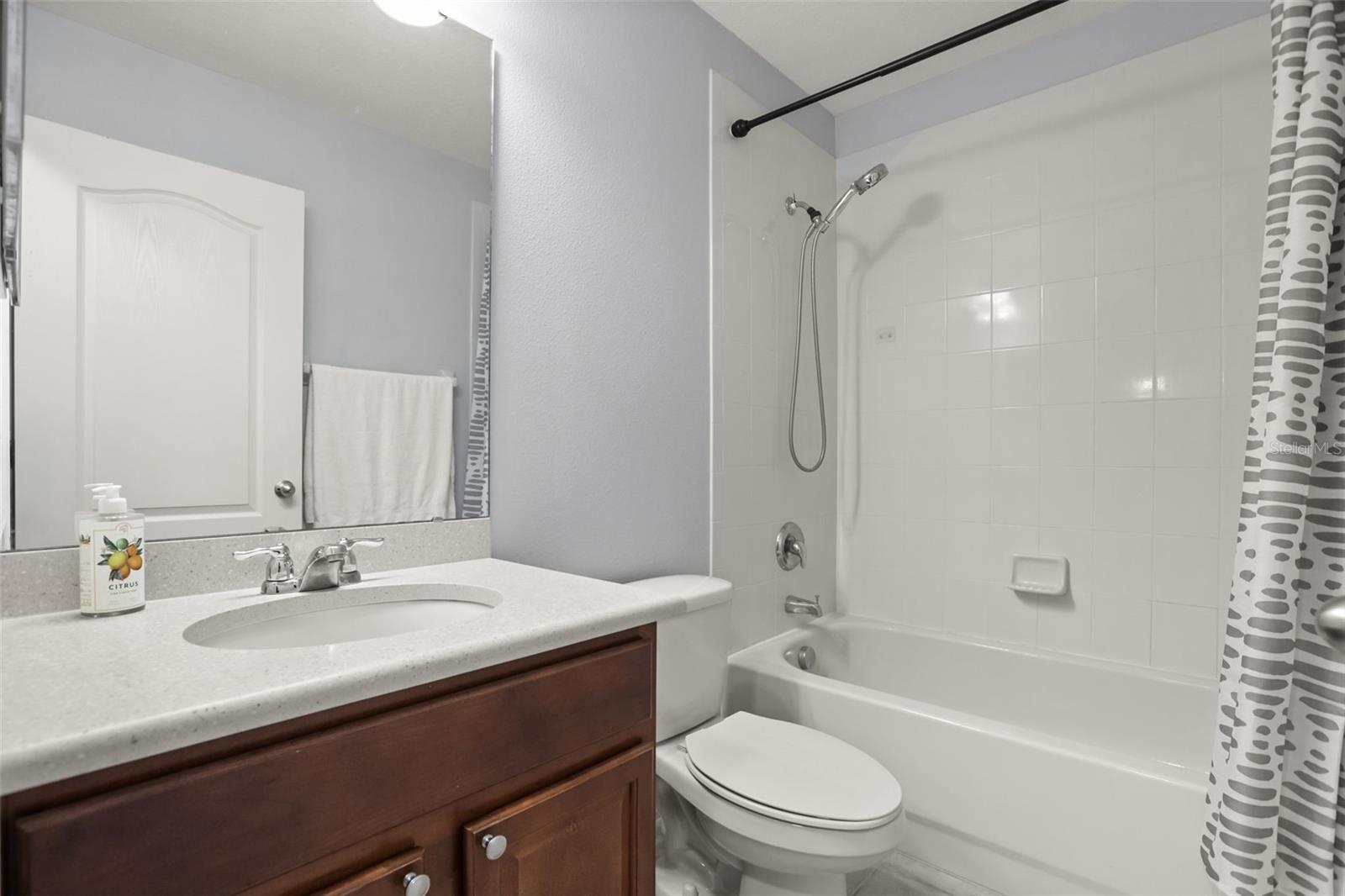 9117 Oak Commons Way Property Photo 27