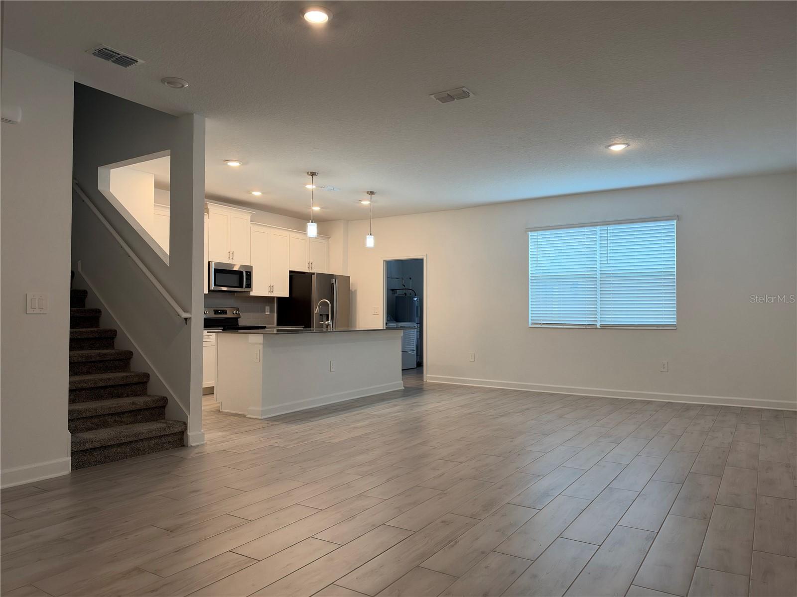 3110 Addison Blvd Property Photo 4