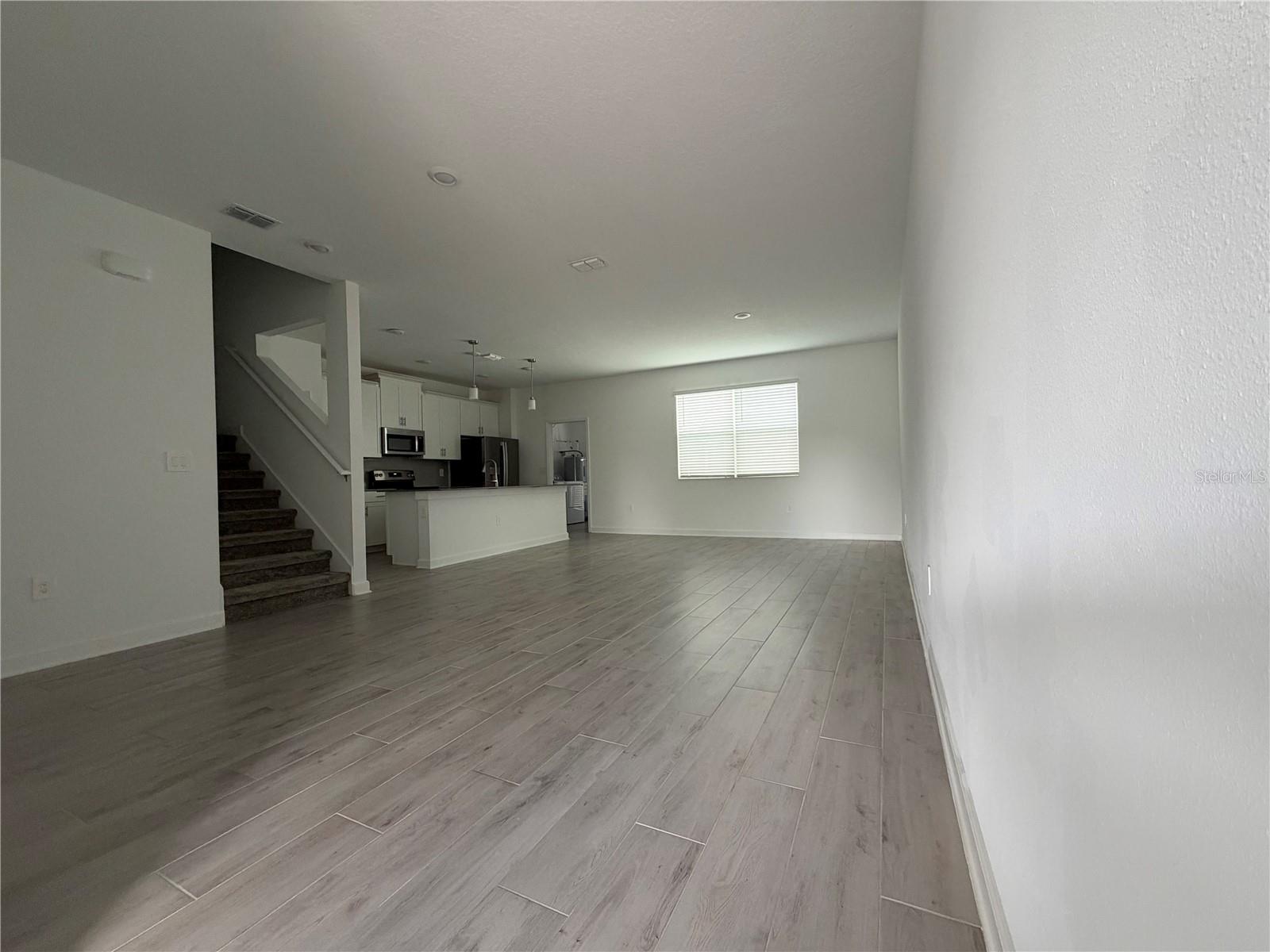 3110 Addison Blvd Property Photo 5