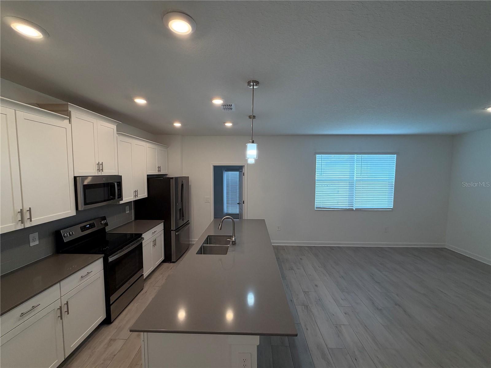 3110 Addison Blvd Property Photo 8