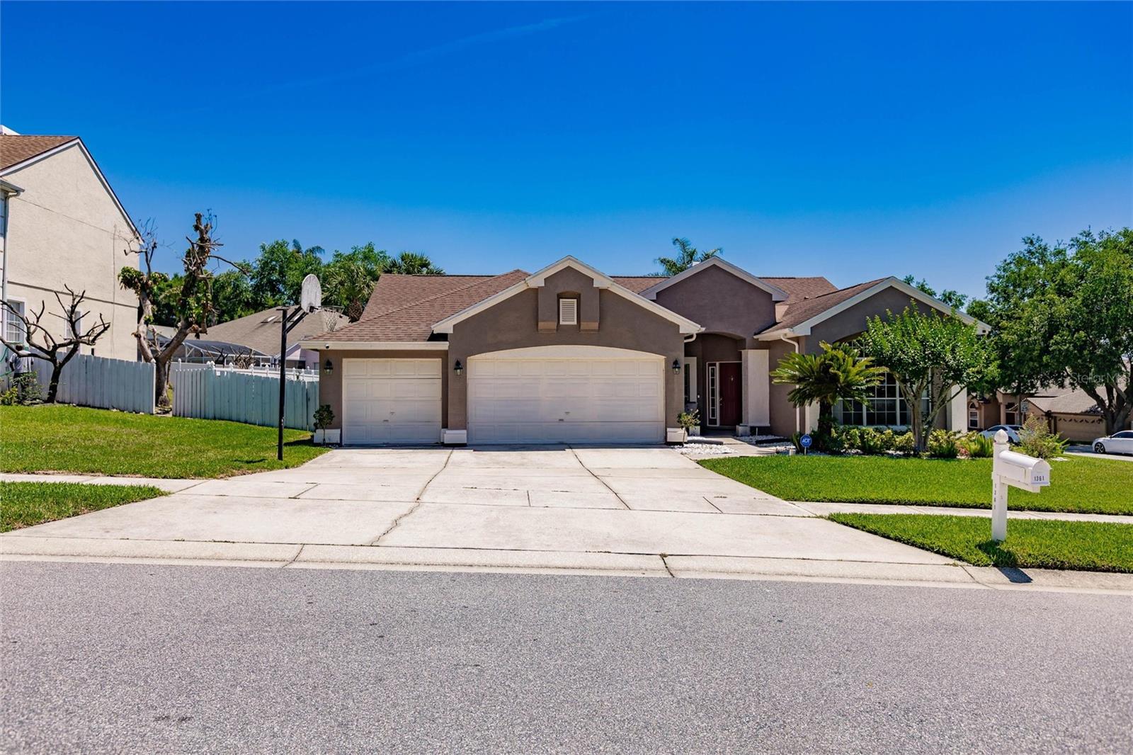 1361 OLYMPIA PARK CIR Property Photo 1
