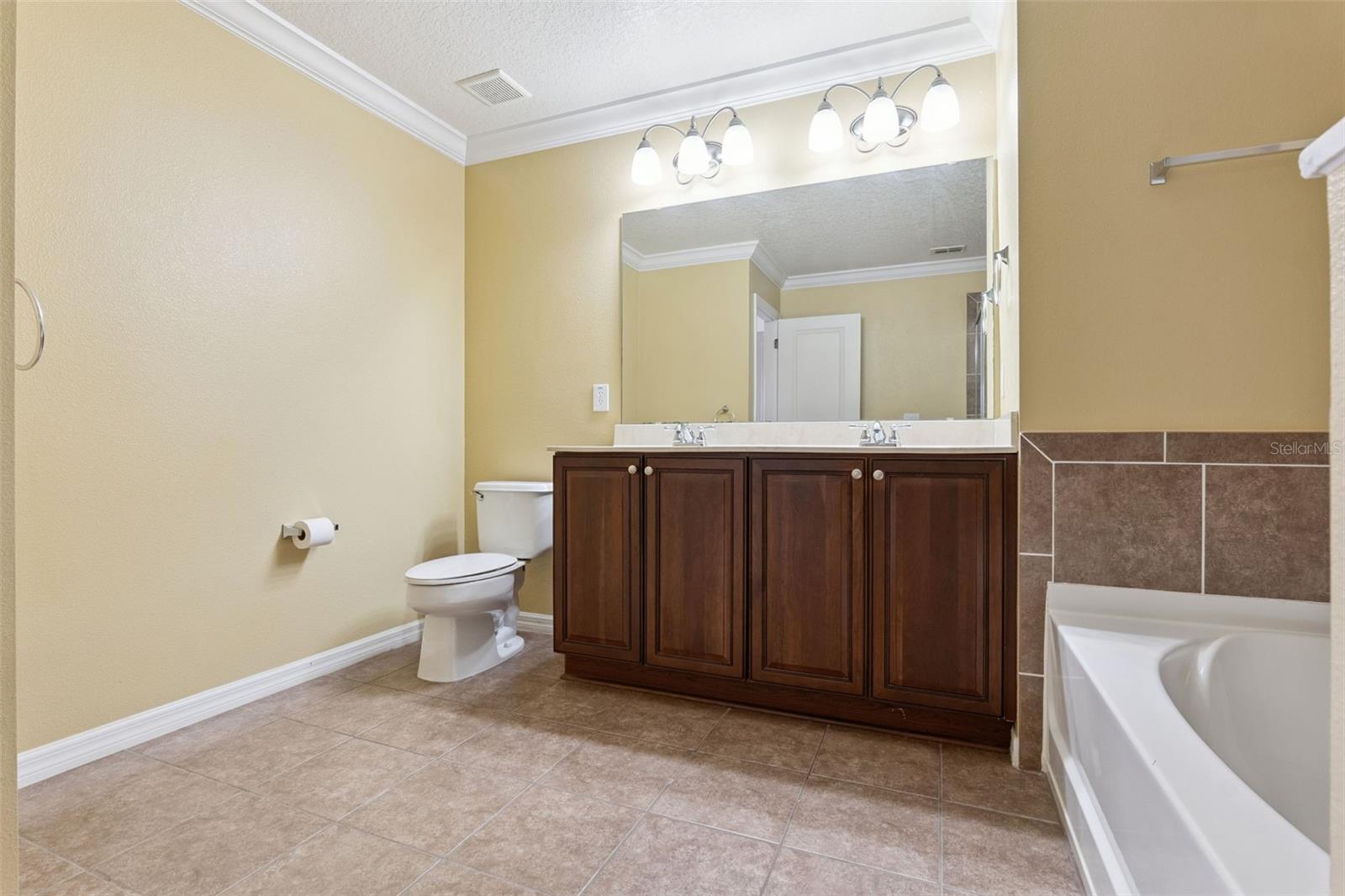 3853 Gliding Pl Property Photo 35