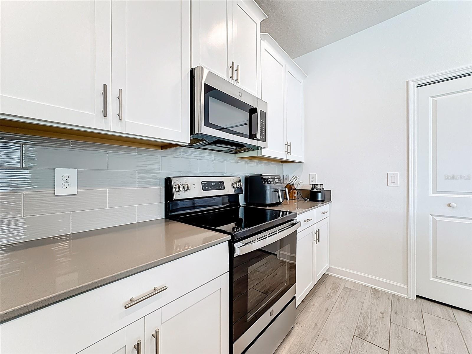 3077 Ella Way Property Photo 12