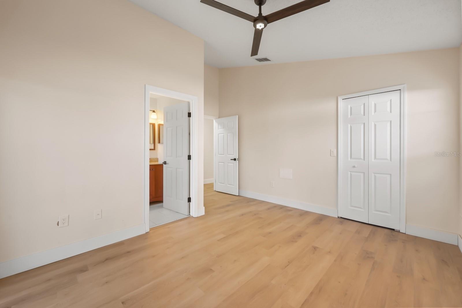 5449 Wood Crossing St Property Photo 16