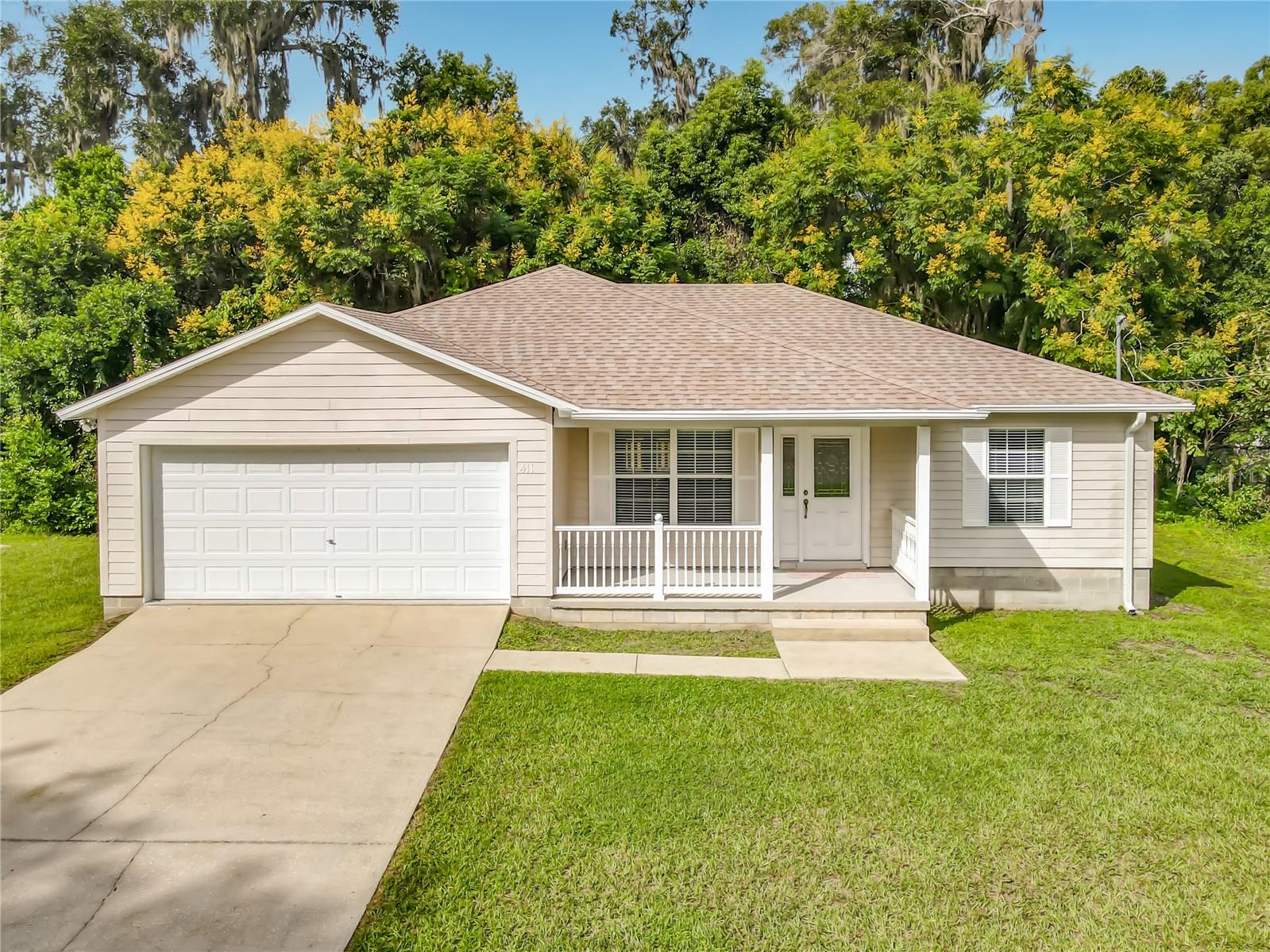 411 COLLINS CT Property Photo 1