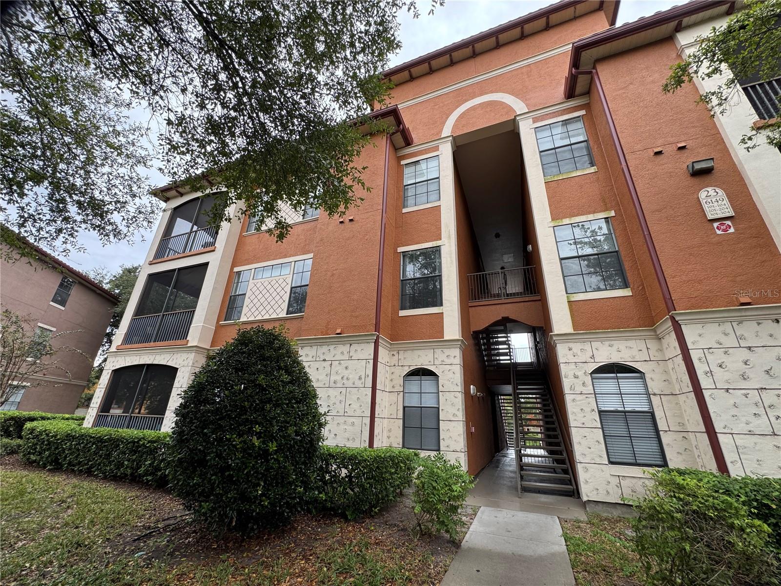 6149 METROWEST BLVD #301 Property Photo 1