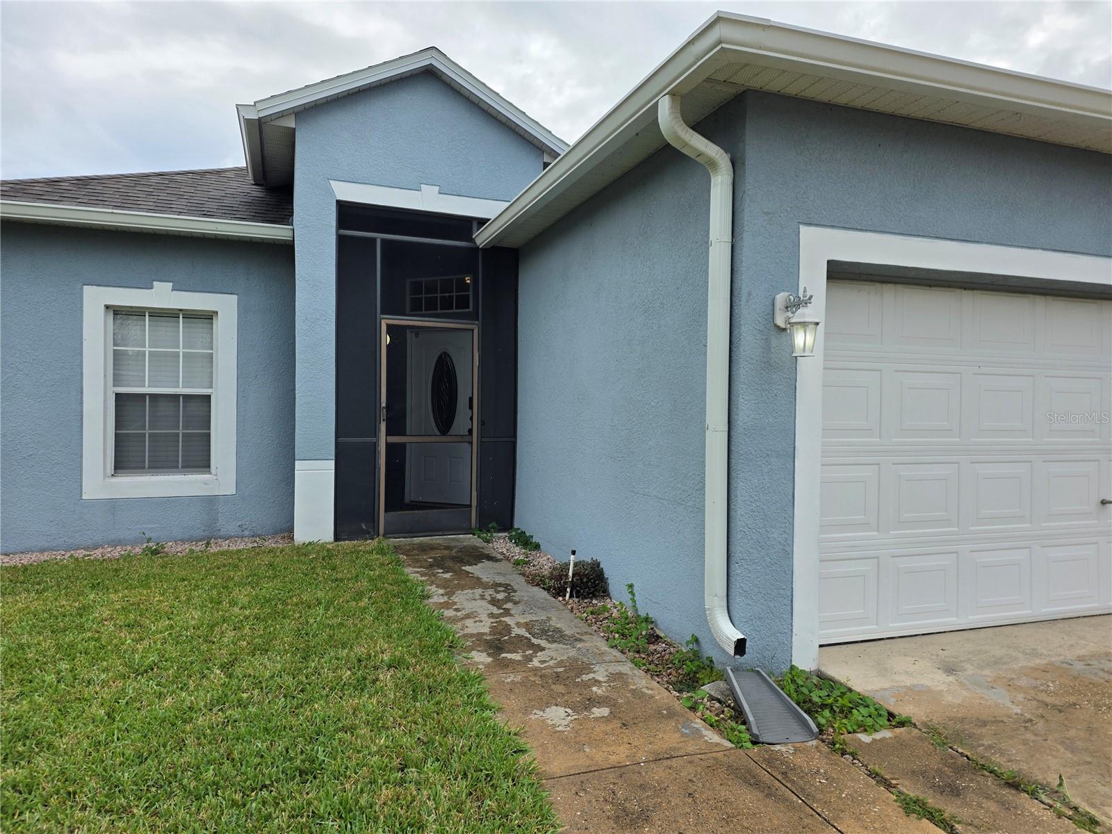 4908 Waterside Pointe Cir Property Photo 3