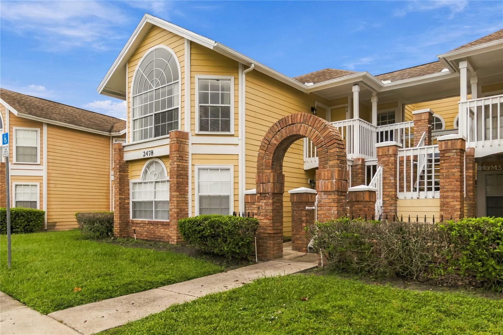 2478 Sweetwater Club Cir #92 Property Photo 1