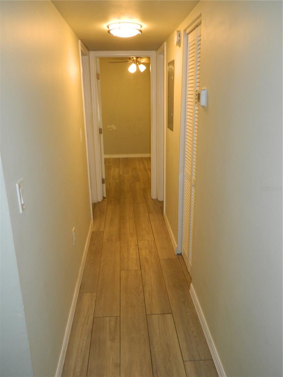 924 Lake Destiny Rd #a Property Photo 7