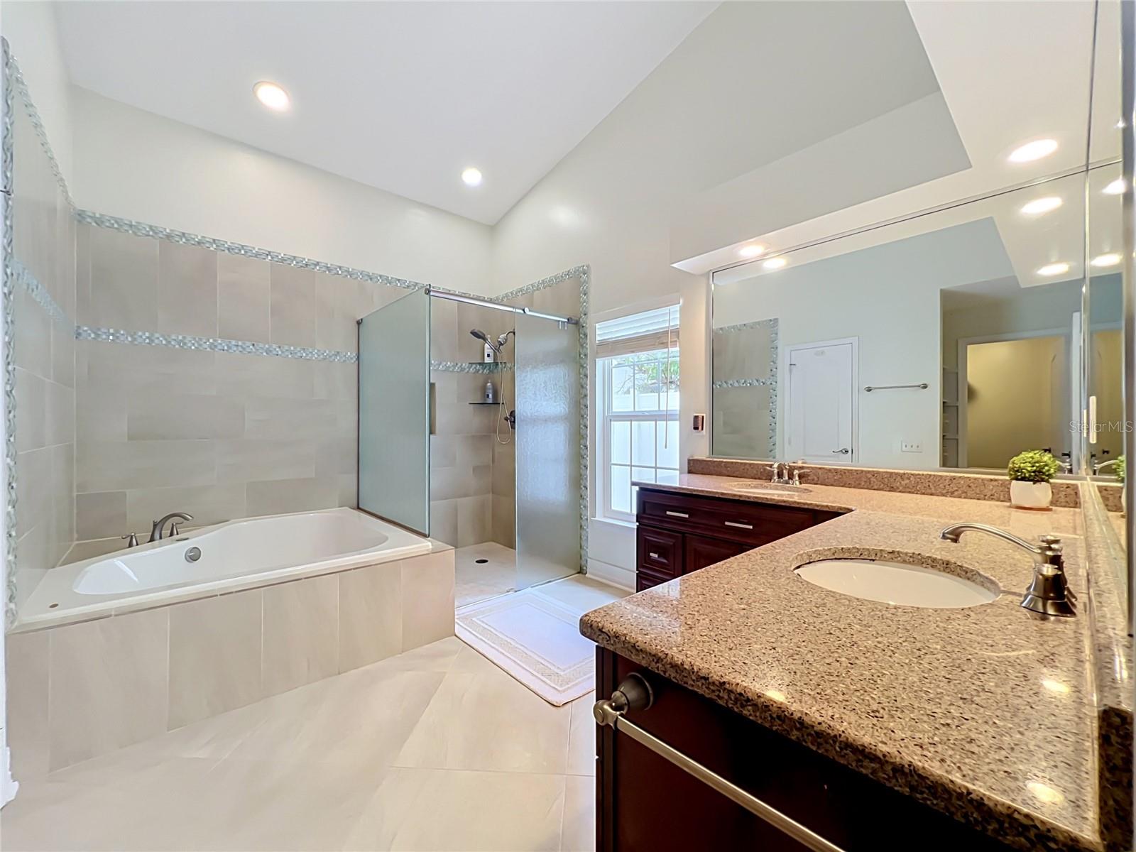 3518 Cherry Hill Dr Property Photo 5
