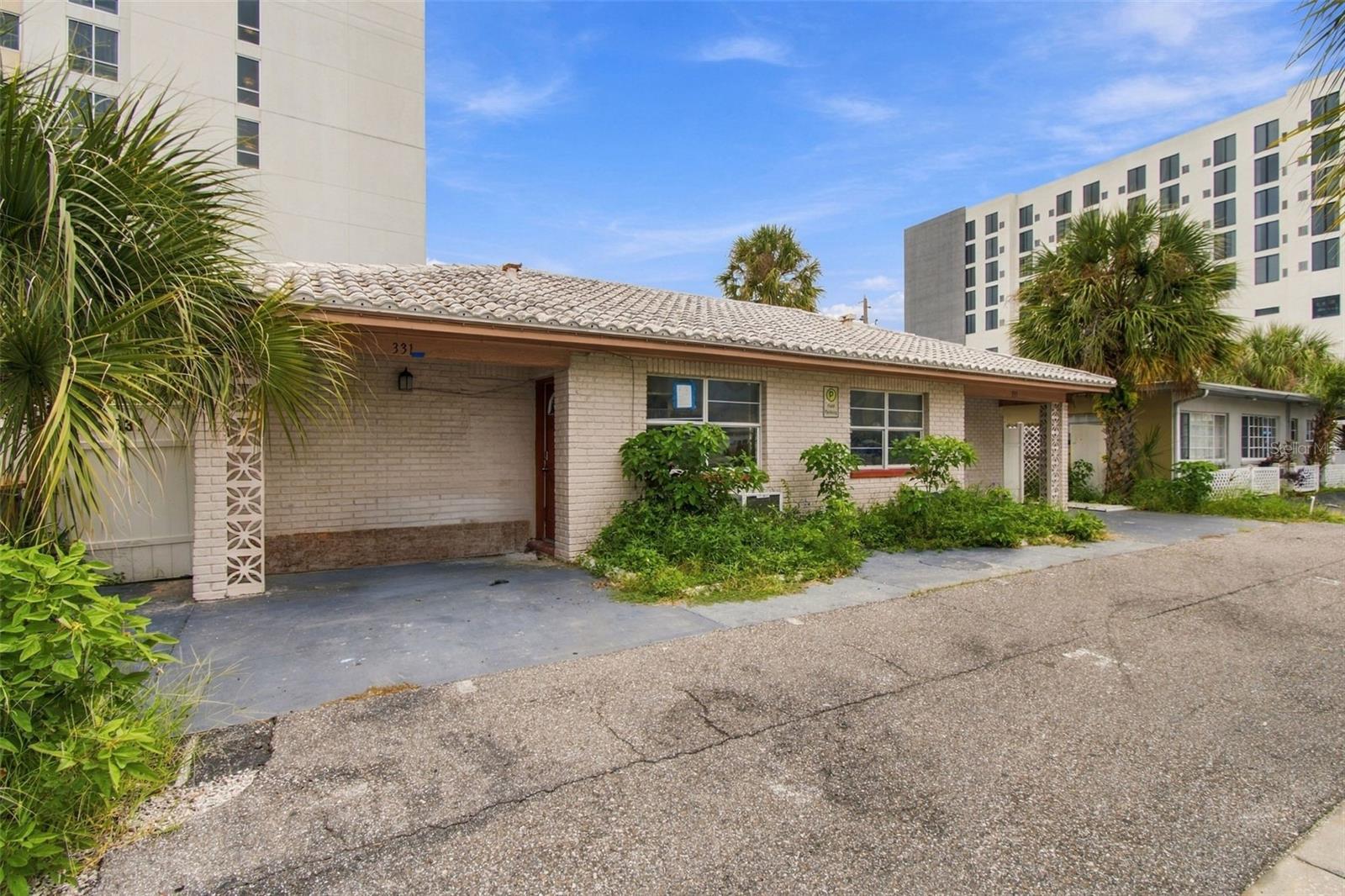 331 Coronado Dr Property Photo 15