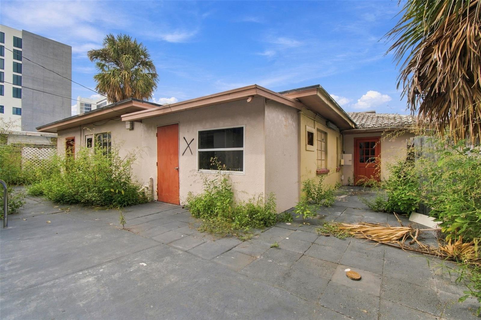 331 Coronado Dr Property Photo 18