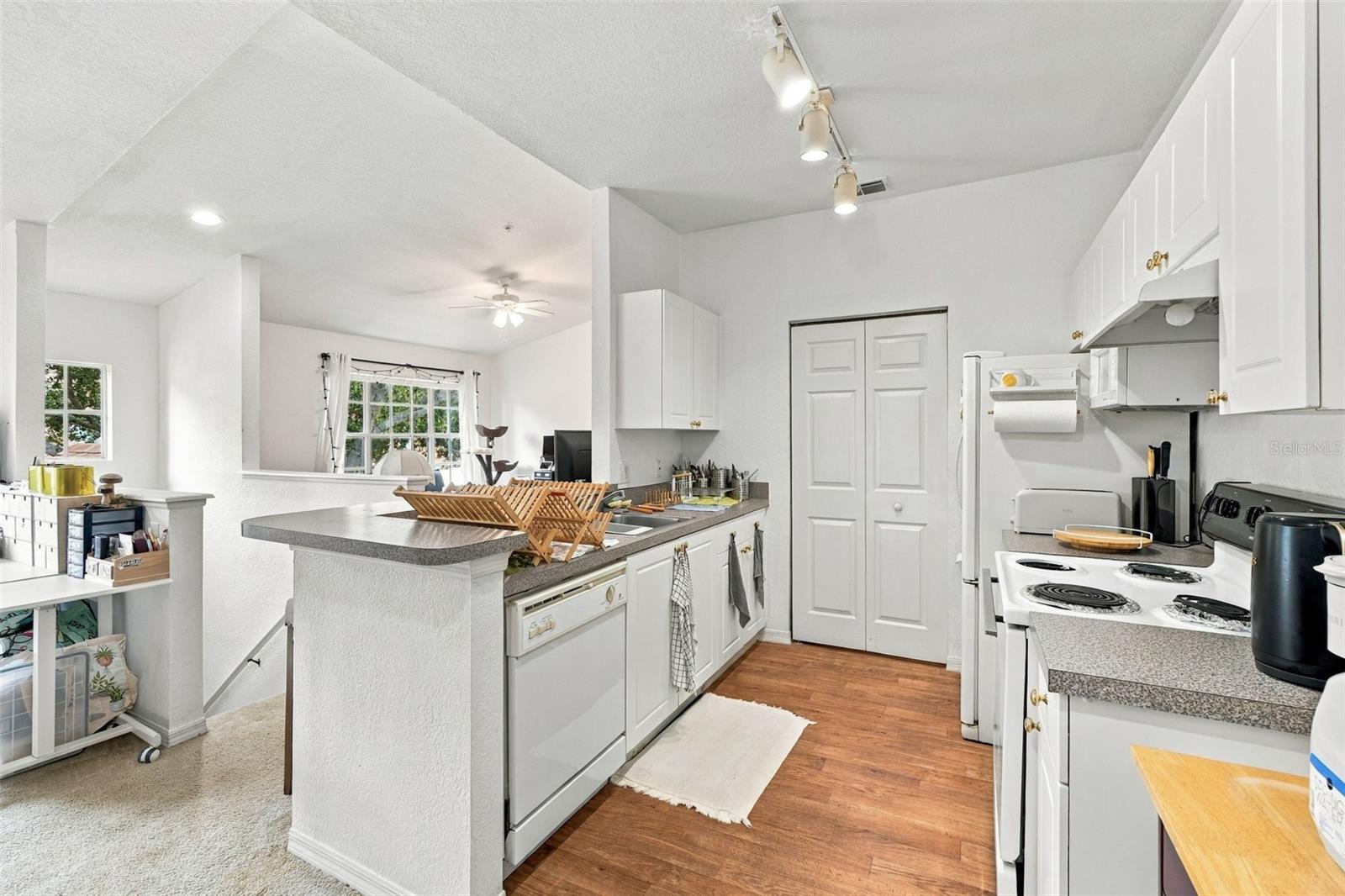 822 Grand Regency Pt #201 Property Photo 18