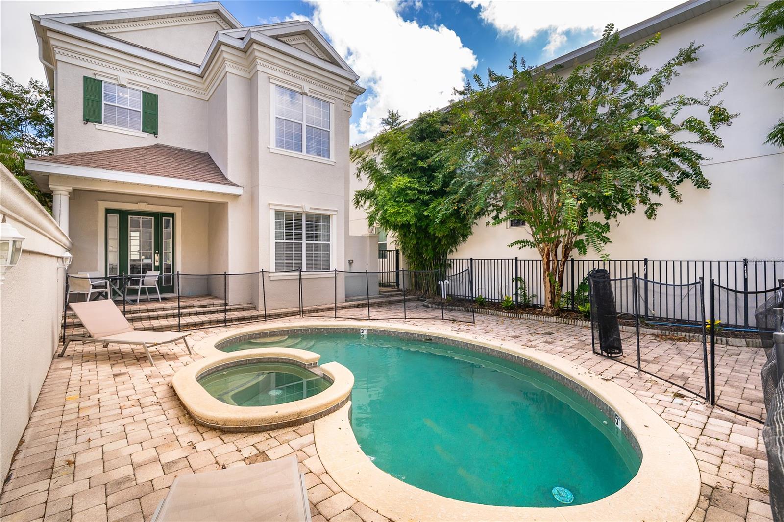 7513 Excitement Dr Property Photo 4