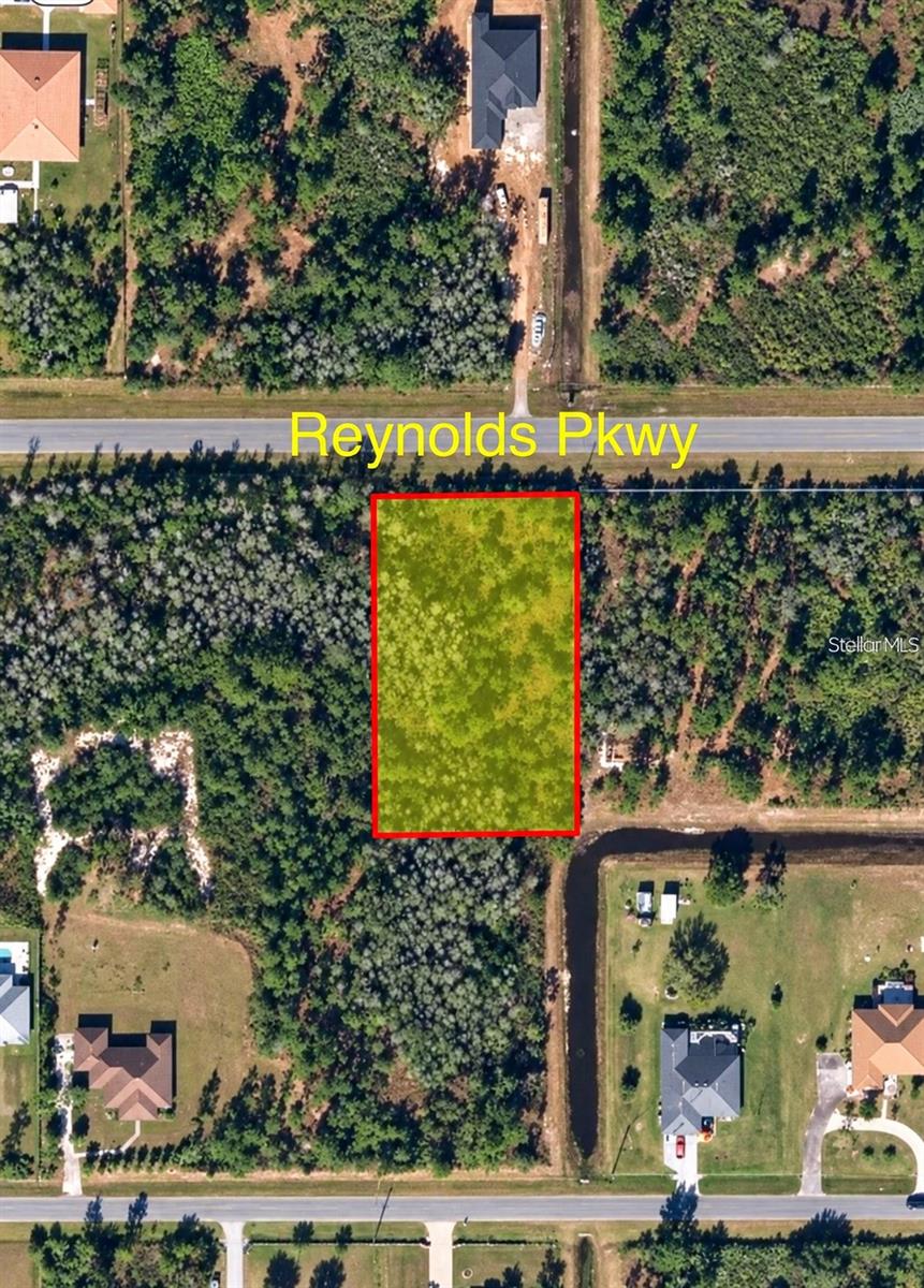 Reynolds Pkwy Property Photo 1