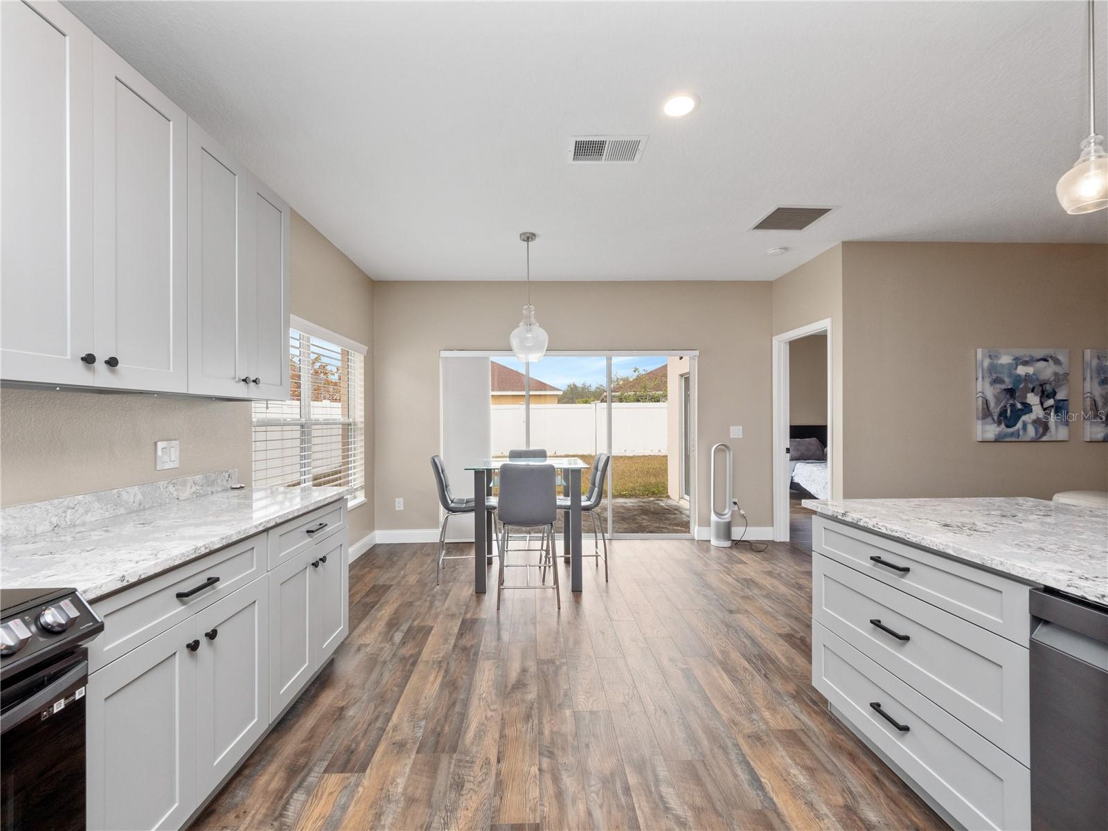 2078 Marsh Hawk Dr Property Photo 25