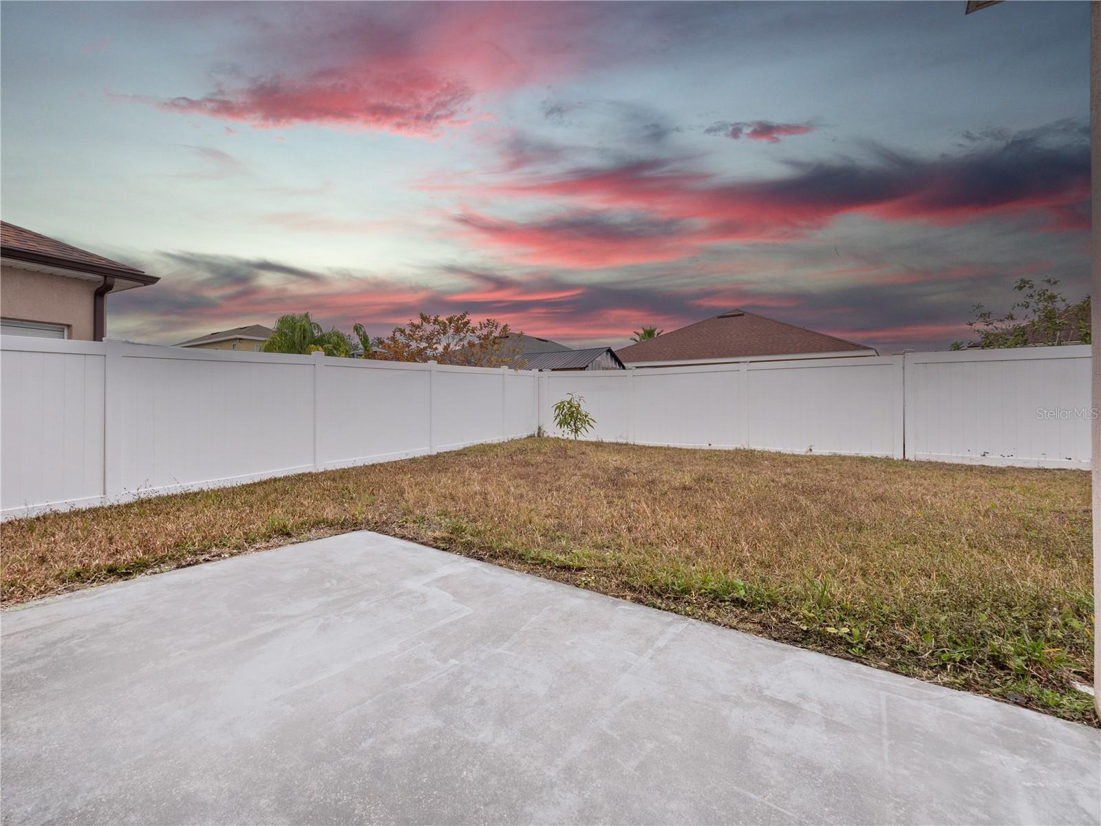 2078 Marsh Hawk Dr Property Photo 29
