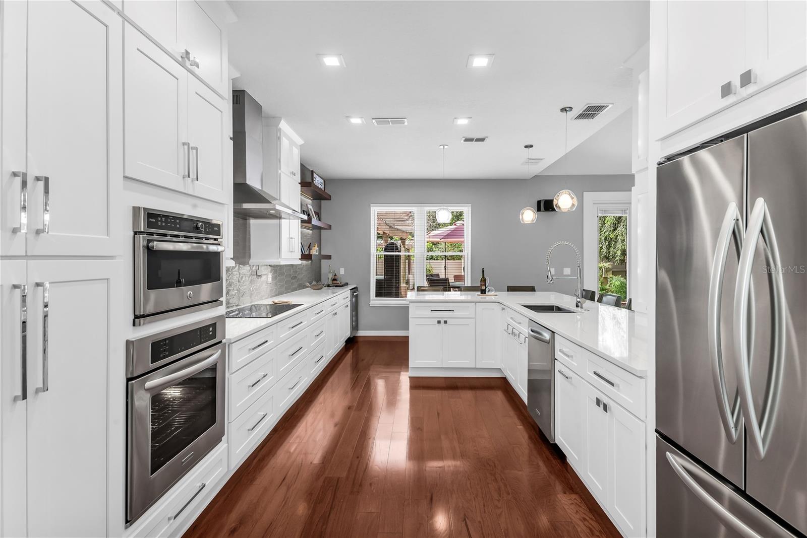 1910 Gerda Ter Property Photo 21