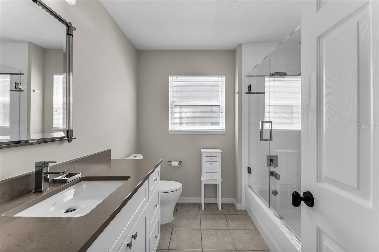 1910 Gerda Ter Property Photo 46