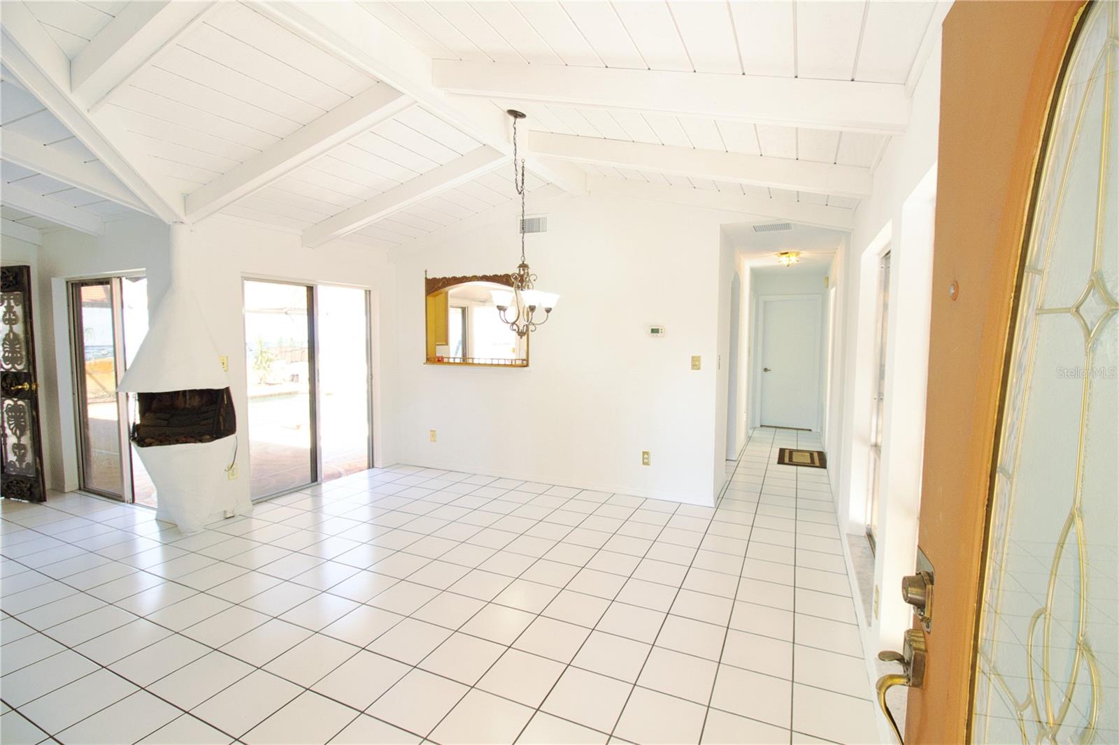5029 Maui Cir Property Photo 3