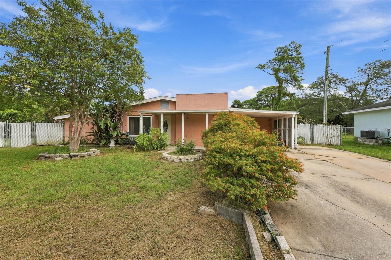 1215 56th Avenue Dr E Property Photo