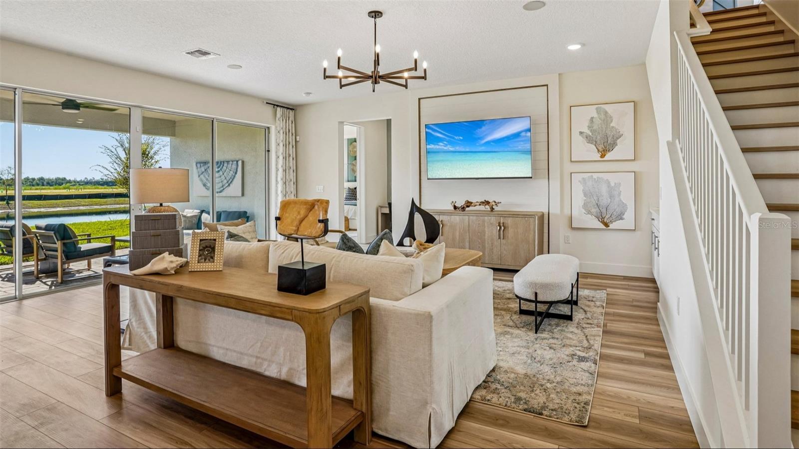759 Junonia Blvd Property Photo 3