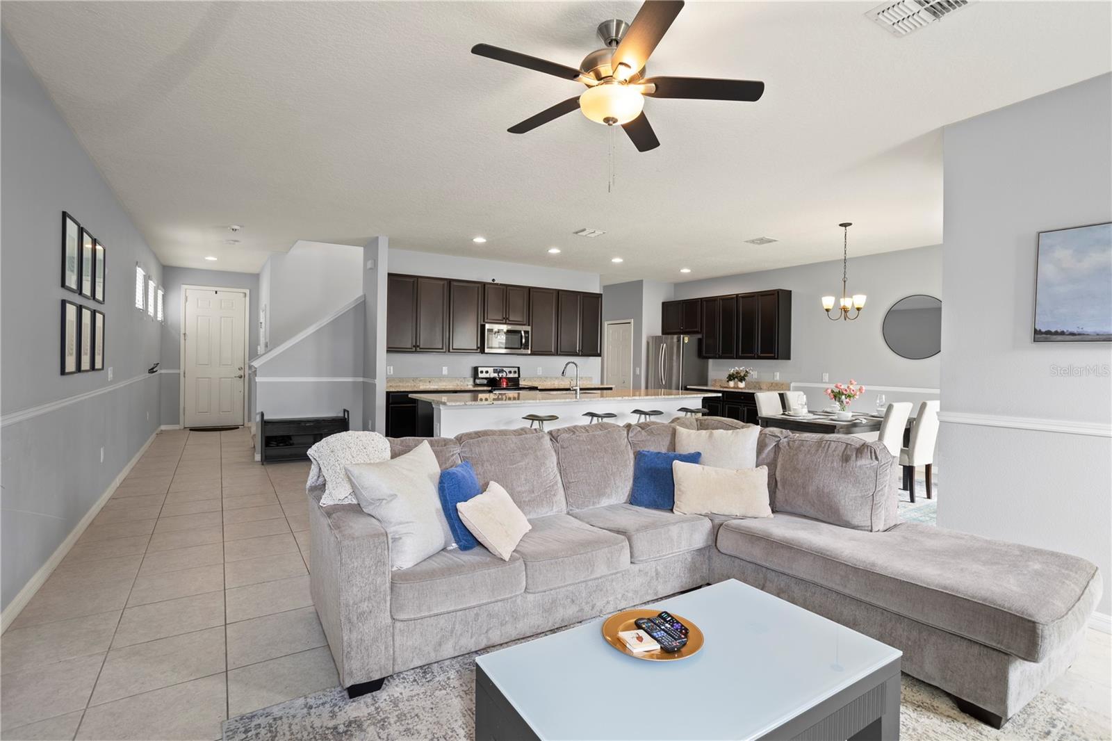 2431 Waxwing Way Property Photo 3