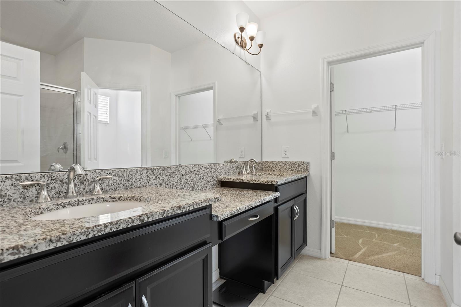 2431 Waxwing Way Property Photo 11
