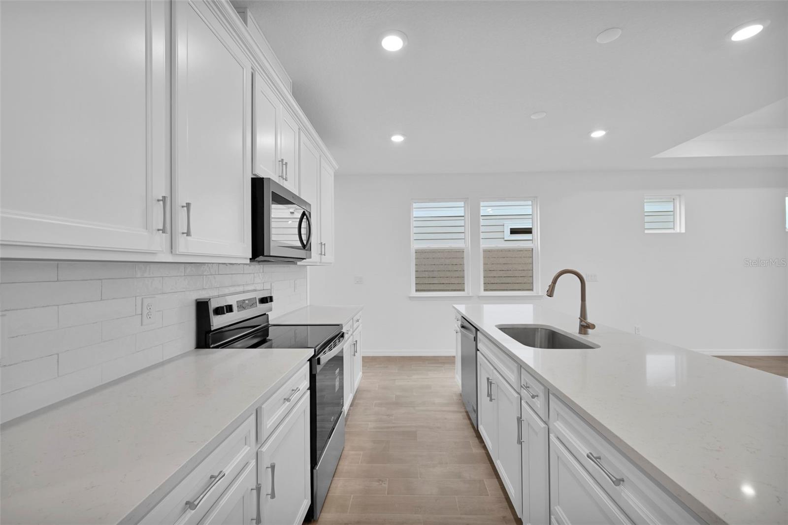 353 Fishtail Pl Property Photo 7