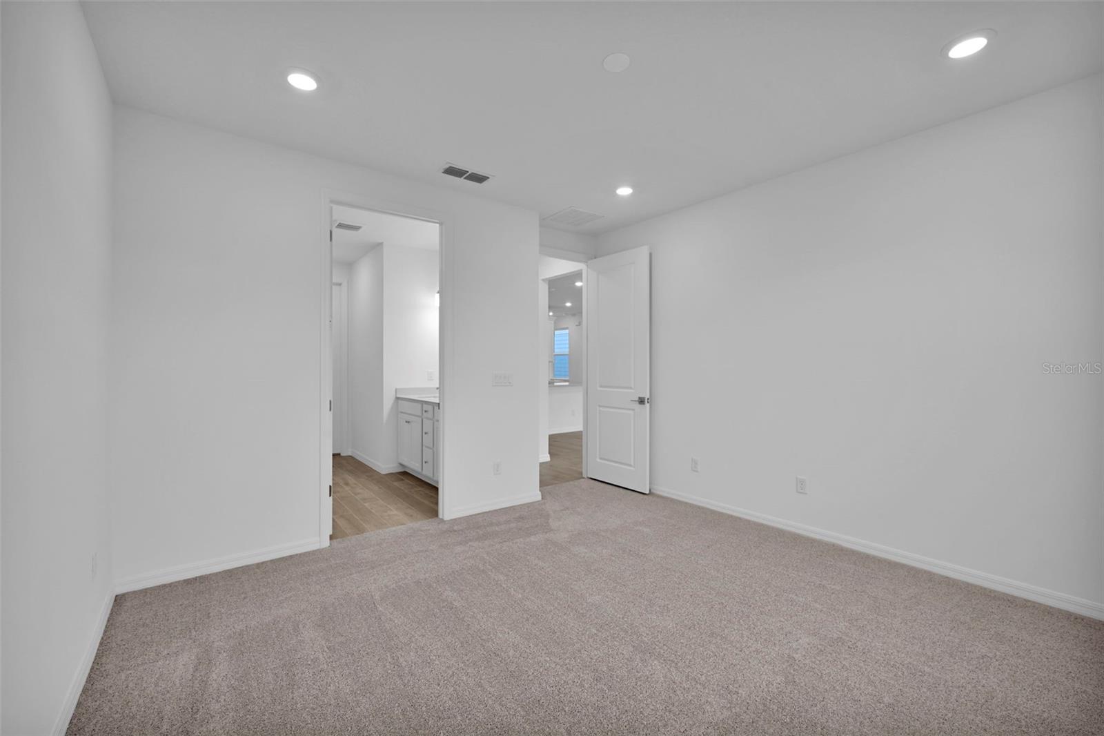 353 Fishtail Pl Property Photo 14
