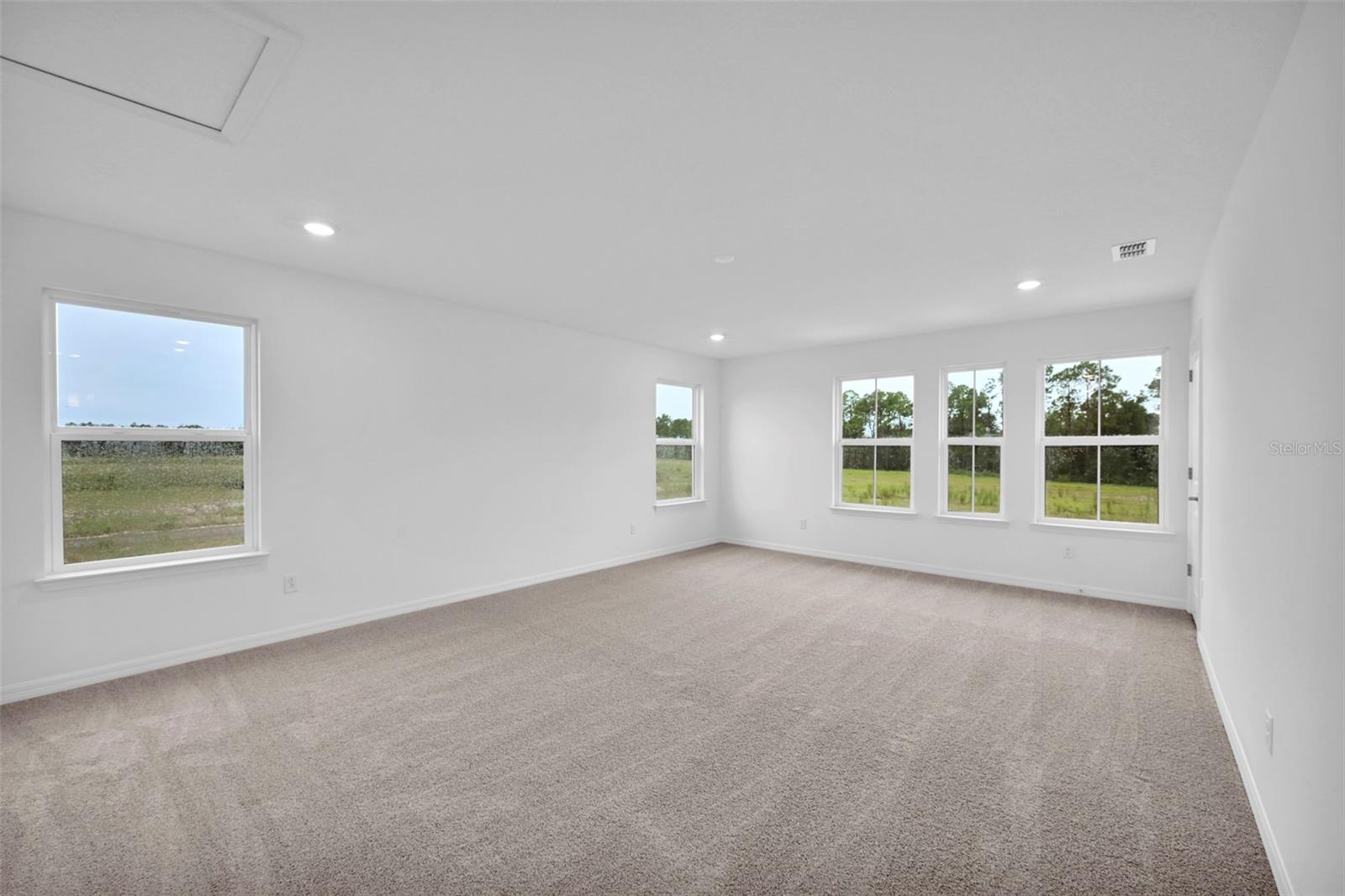 353 Fishtail Pl Property Photo 18