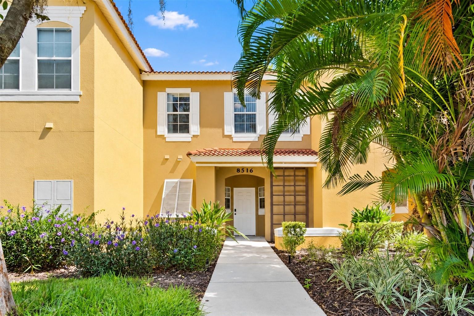 8516 CRYSTAL COVE LOOP Property Photo 1