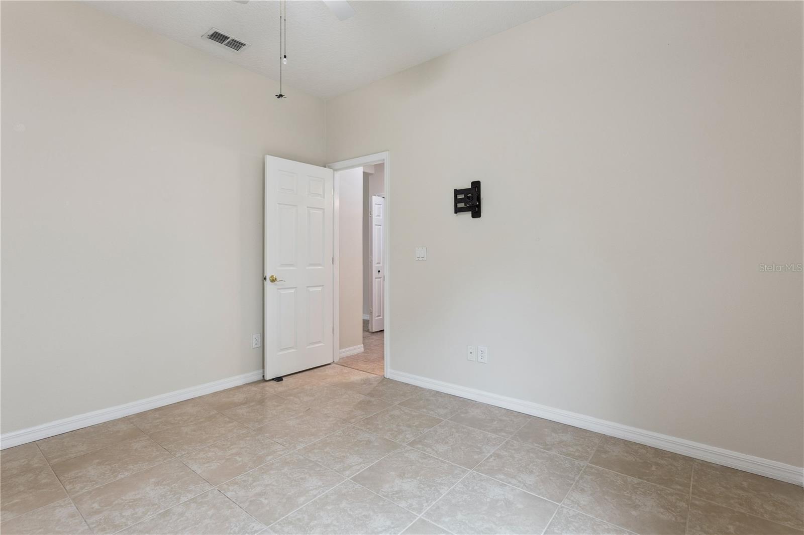 5018 Tempic Dr Property Photo 35