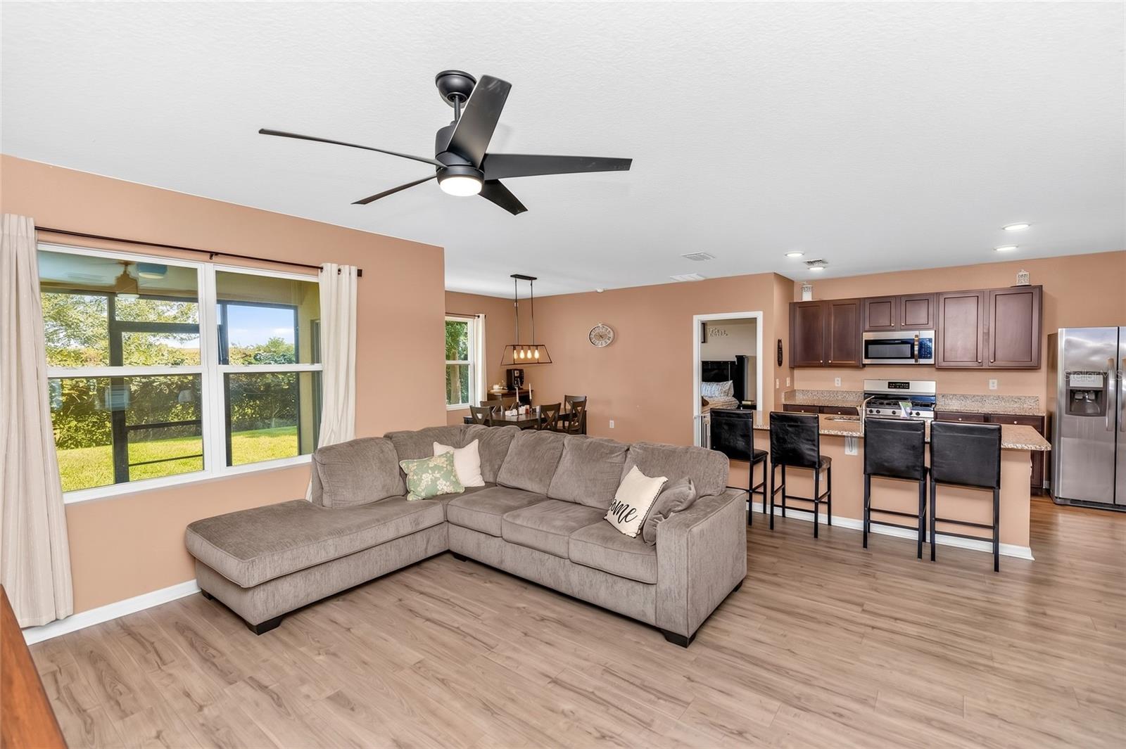 339 Lazio Cir Property Photo 3