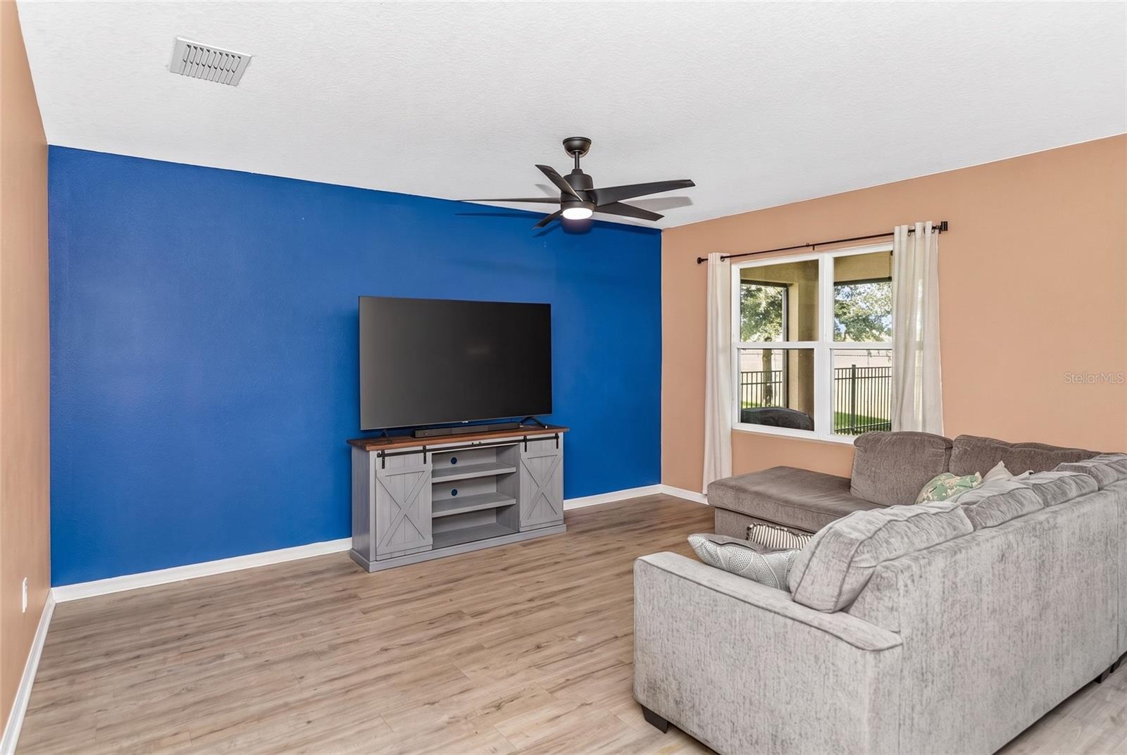 339 Lazio Cir Property Photo 8
