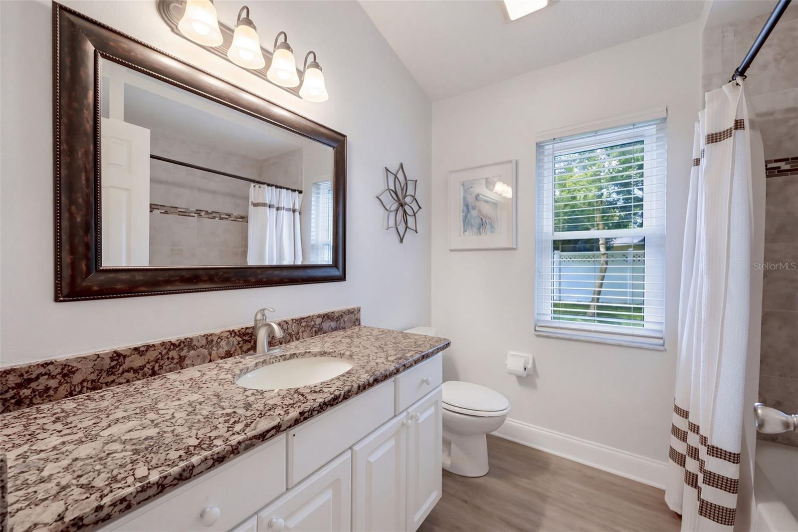 844 Golden Pond Ct Property Photo 22